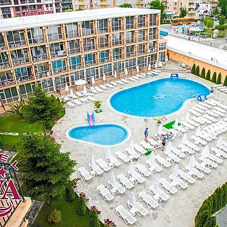 酒店 Riva Park 4*